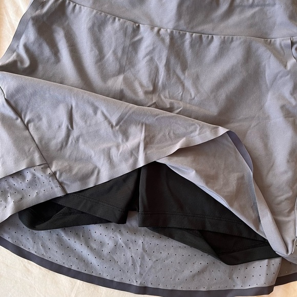 Annika by Cutter & Buck Competitor Pull-On Golf Skort XS Zinc Grey - Picture 8 of 16